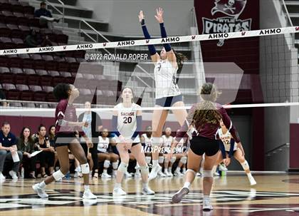 Thumbnail 1 in Sachse @ Wylie photogallery.