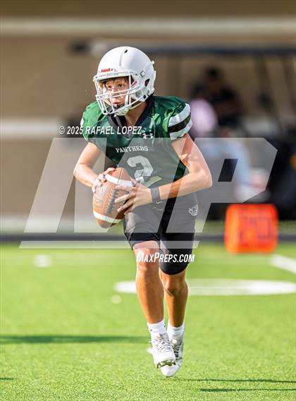 Thumbnail 3 in Kingwood Park vs. Galena Park (Scrimmage) photogallery.