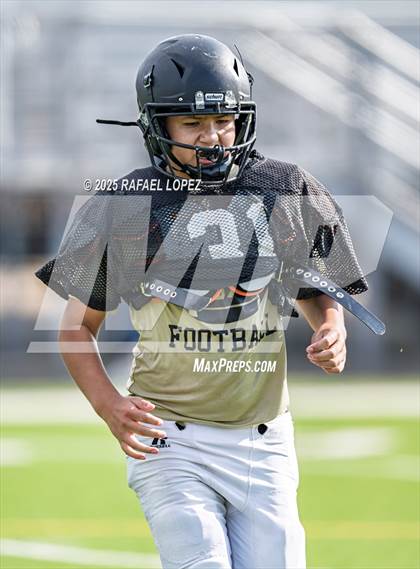Thumbnail 2 in Kingwood Park vs. Galena Park (Scrimmage) photogallery.