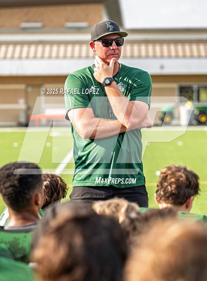 Thumbnail 2 in Kingwood Park vs. Galena Park (Scrimmage) photogallery.