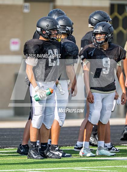 Thumbnail 1 in Kingwood Park vs. Galena Park (Scrimmage) photogallery.