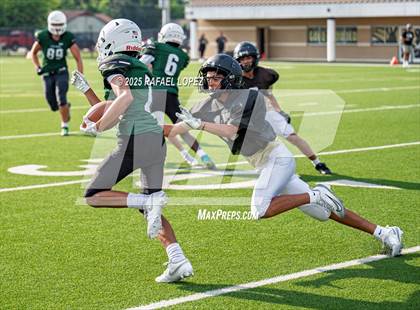 Thumbnail 3 in Kingwood Park vs. Galena Park (Scrimmage) photogallery.