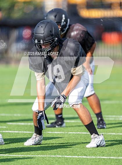 Thumbnail 1 in Kingwood Park vs. Galena Park (Scrimmage) photogallery.