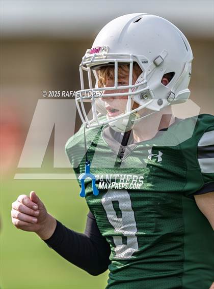 Thumbnail 3 in Kingwood Park vs. Galena Park (Scrimmage) photogallery.