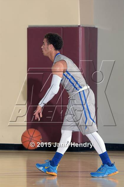 Thumbnail 2 in Santa Margarita @ Seattle Prep (MaxPreps Holiday Classic) photogallery.