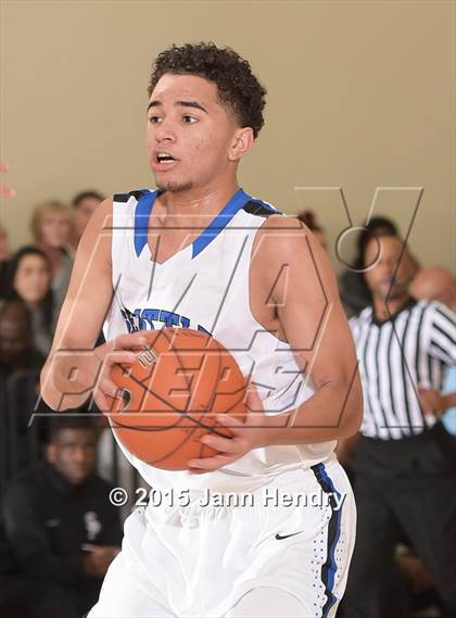 Thumbnail 2 in Santa Margarita @ Seattle Prep (MaxPreps Holiday Classic) photogallery.