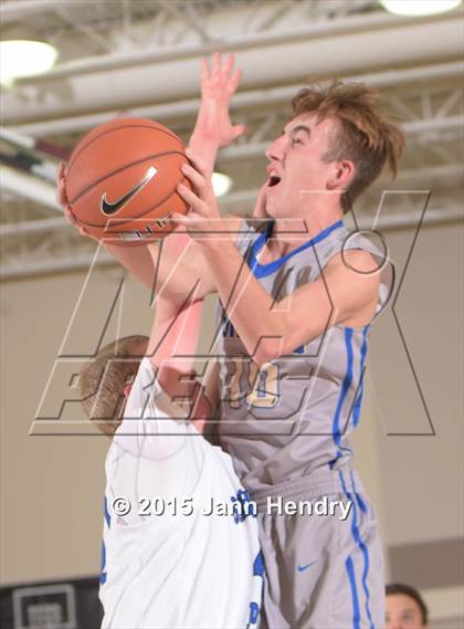 Thumbnail 3 in Santa Margarita @ Seattle Prep (MaxPreps Holiday Classic) photogallery.