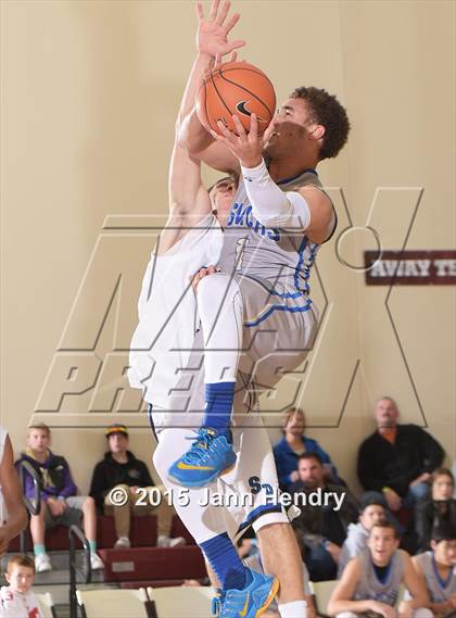Thumbnail 2 in Santa Margarita @ Seattle Prep (MaxPreps Holiday Classic) photogallery.