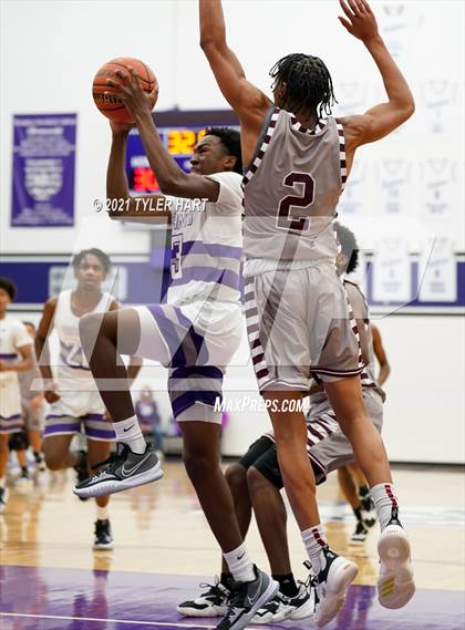 Thumbnail 3 in Lawrence Central @ Ben Davis photogallery.