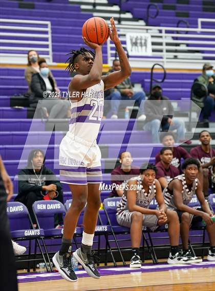 Thumbnail 3 in Lawrence Central @ Ben Davis photogallery.