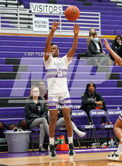 Thumbnail 2 in Lawrence Central @ Ben Davis photogallery.