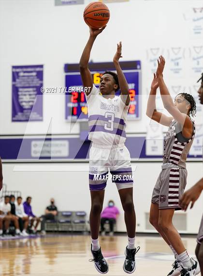 Thumbnail 3 in Lawrence Central @ Ben Davis photogallery.