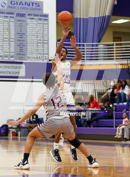 Thumbnail 3 in Lawrence Central @ Ben Davis photogallery.