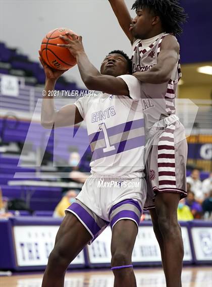 Thumbnail 3 in Lawrence Central @ Ben Davis photogallery.