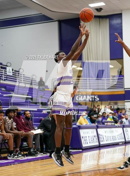 Thumbnail 3 in Lawrence Central @ Ben Davis photogallery.