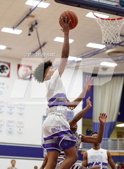 Thumbnail 3 in Lawrence Central @ Ben Davis photogallery.