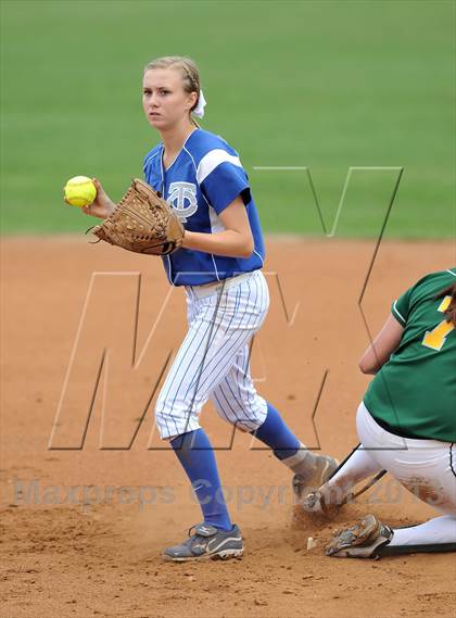 Thumbnail 1 in Edison vs. Temescal Canyon (Woodbridge Tournament) photogallery.