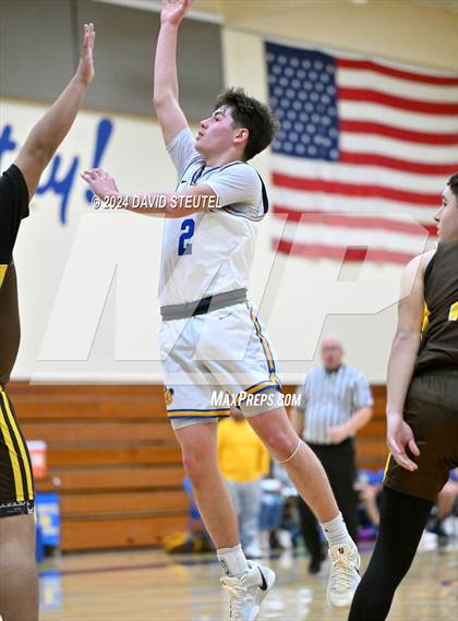 Thumbnail 2 in Williams vs. Pierce (Pierce Invitational) photogallery.