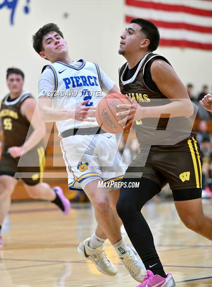 Thumbnail 2 in Williams vs. Pierce (Pierce Invitational) photogallery.
