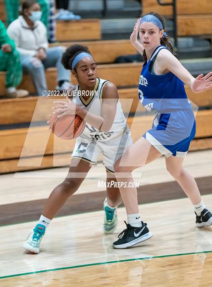 Thumbnail 2 in Indianapolis Bishop Chatard vs Cathedral (City Tournament Final) photogallery.