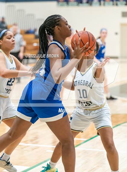 Thumbnail 3 in Indianapolis Bishop Chatard vs Cathedral (City Tournament Final) photogallery.