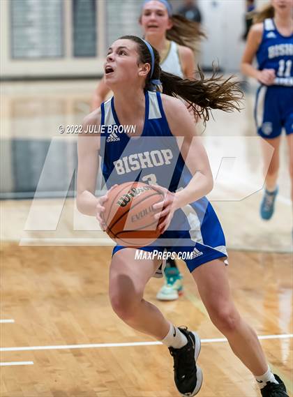 Thumbnail 2 in Indianapolis Bishop Chatard vs Cathedral (City Tournament Final) photogallery.