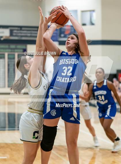 Thumbnail 3 in Indianapolis Bishop Chatard vs Cathedral (City Tournament Final) photogallery.