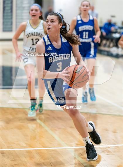 Thumbnail 2 in Indianapolis Bishop Chatard vs Cathedral (City Tournament Final) photogallery.