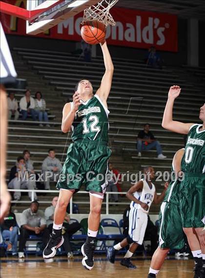 Thumbnail 3 in Pasadena vs DeKaney (McDonalds Texas Invitational) photogallery.