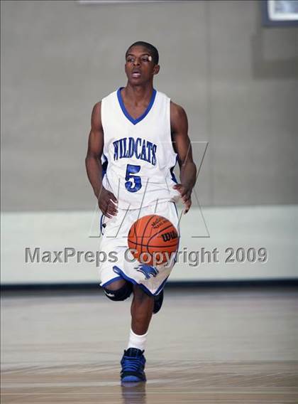 Thumbnail 1 in Pasadena vs DeKaney (McDonalds Texas Invitational) photogallery.