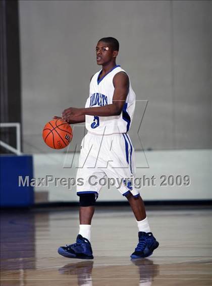 Thumbnail 2 in Pasadena vs DeKaney (McDonalds Texas Invitational) photogallery.