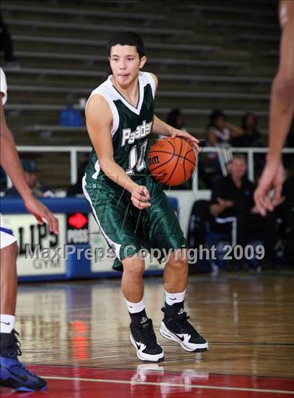 Thumbnail 2 in Pasadena vs DeKaney (McDonalds Texas Invitational) photogallery.