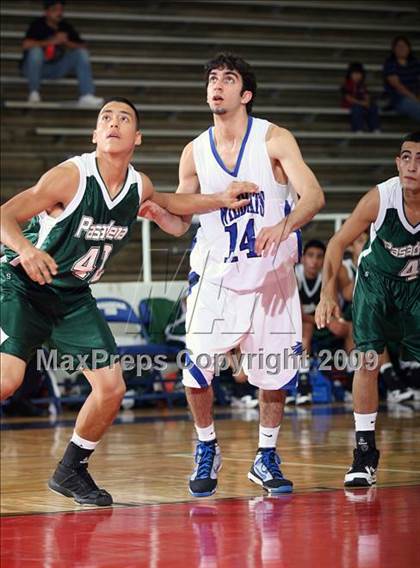 Thumbnail 2 in Pasadena vs DeKaney (McDonalds Texas Invitational) photogallery.