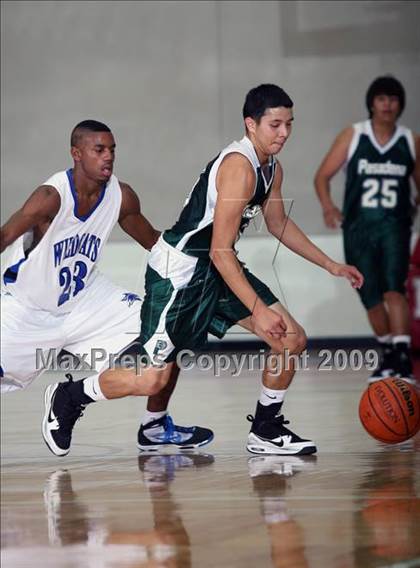 Thumbnail 3 in Pasadena vs DeKaney (McDonalds Texas Invitational) photogallery.
