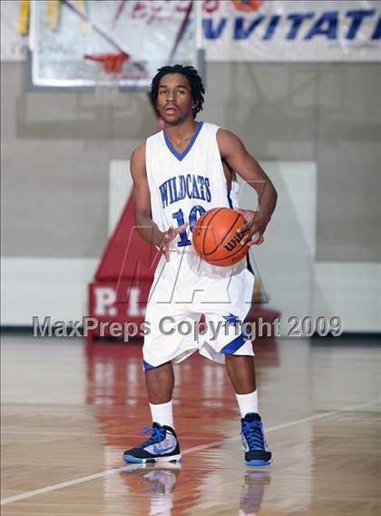 Thumbnail 1 in Pasadena vs DeKaney (McDonalds Texas Invitational) photogallery.