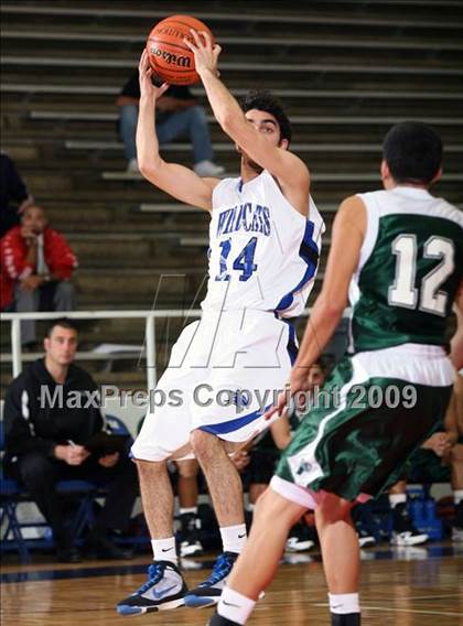 Thumbnail 1 in Pasadena vs DeKaney (McDonalds Texas Invitational) photogallery.