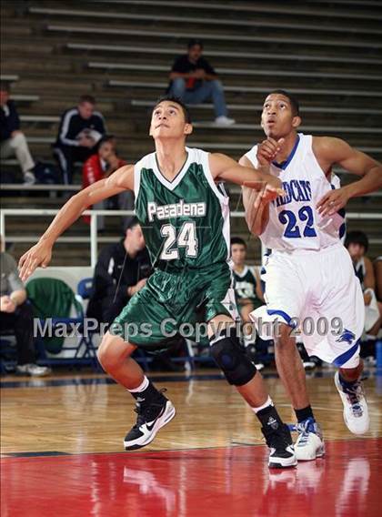 Thumbnail 2 in Pasadena vs DeKaney (McDonalds Texas Invitational) photogallery.