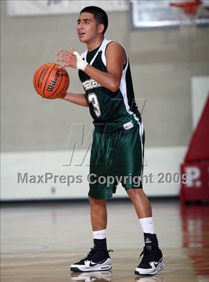 Thumbnail 3 in Pasadena vs DeKaney (McDonalds Texas Invitational) photogallery.