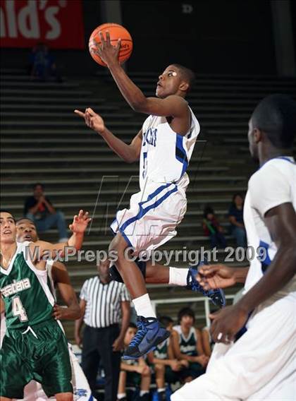 Thumbnail 1 in Pasadena vs DeKaney (McDonalds Texas Invitational) photogallery.