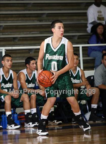 Thumbnail 2 in Pasadena vs DeKaney (McDonalds Texas Invitational) photogallery.