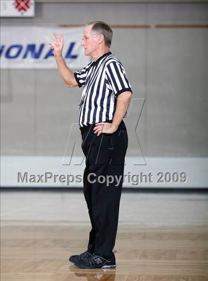 Thumbnail 1 in Pasadena vs DeKaney (McDonalds Texas Invitational) photogallery.