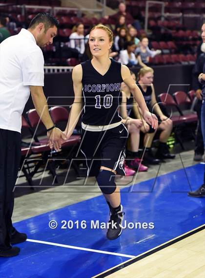 Thumbnail 2 in Red Rock vs. Thatcher (AIA D4 Semifinal) photogallery.