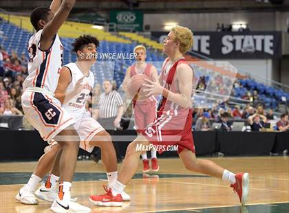 Thumbnail 1 in Stanwood vs. Eastside Catholic (WIAA 3A 1st Round Playoff)  photogallery.