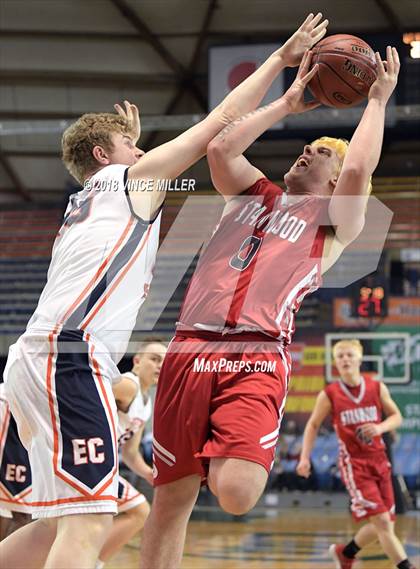 Thumbnail 3 in Stanwood vs. Eastside Catholic (WIAA 3A 1st Round Playoff)  photogallery.