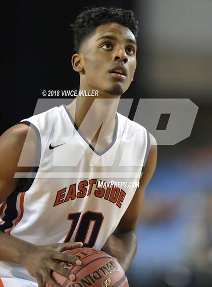 Thumbnail 1 in Stanwood vs. Eastside Catholic (WIAA 3A 1st Round Playoff)  photogallery.