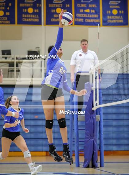 Thumbnail 1 in Nashville Christian vs Donelson Christian (TSSAA Division II-A District Playoff) photogallery.