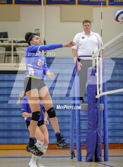 Thumbnail 3 in Nashville Christian vs Donelson Christian (TSSAA Division II-A District Playoff) photogallery.