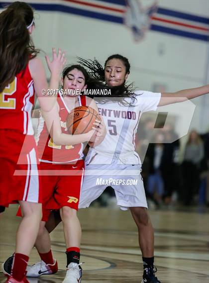 Thumbnail 2 in Brentwood School vs Paraclete photogallery.