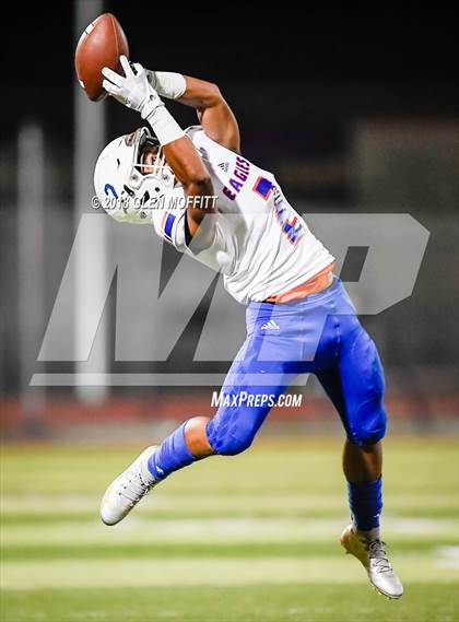 Thumbnail 2 in Graham-Kapowsin @ Lake Stevens (WIAA 4A Quarterfinal) photogallery.