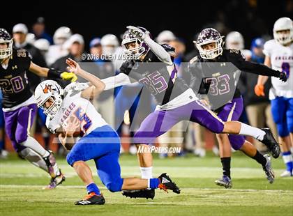 Thumbnail 2 in Graham-Kapowsin @ Lake Stevens (WIAA 4A Quarterfinal) photogallery.